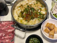 -德林酸菜鱼火锅(南丹店)