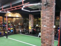 -GYMPLUS私教健身会馆(大悦城店)