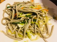 自取凉菜-正福居老北京正宗铜锅泉水涮肉(彰化路店)