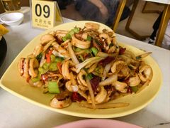 -覃记海鲜美食餐厅