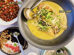 -饭怕鱼·黄焖鲟龙鱼(湖大店)