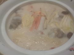 -三人行骨头王火锅(长寿店)