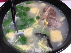 骨头汤-小杨生煎(龙之梦购物中心店)
