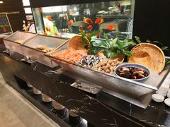 自助取餐区-夏阳湖皇冠假日酒店-自助餐厅