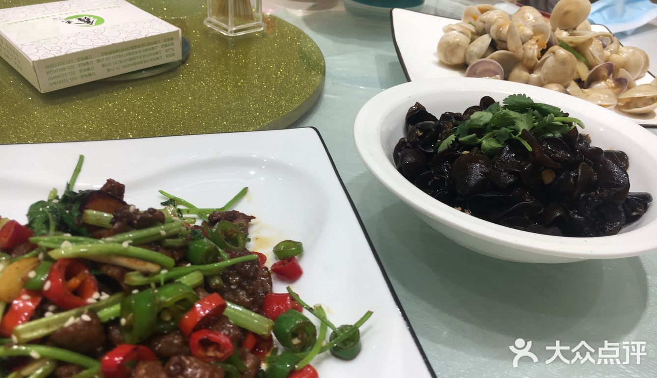 这些菜基本上都光盘了，好不好吃，大家来自己吃了再说