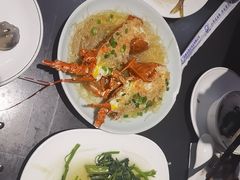 -鑫悦楼煎蟹·16年海鲜大排档