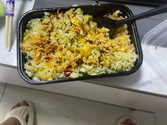 -肥肥虾庄·金牌油焖大虾(汉街SKP店)