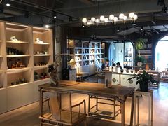 -光海书局(南京东路第一百货店)