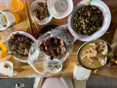 -郑记•不夜城烧烤•龙虾•虾蟹(黄鹤楼店)