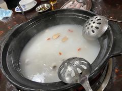 -鸿渡渔庄·特色鸭咀鱼