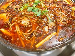 -鸿顺老铁锅美蛙鱼府(解放碑店)