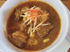 -Chom Cafe and Restaurant