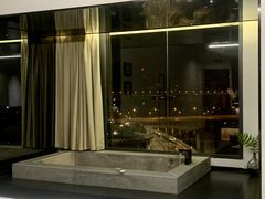-Yolo私汤温泉设计师酒店(重庆南滨路店)