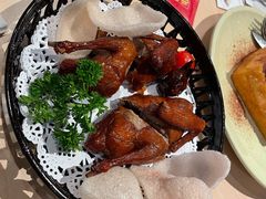 招牌脆皮乳鸽子-避风塘(宝山万达店)