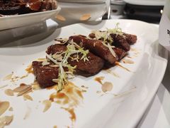 -贝勒爷·酥不腻烤鸭