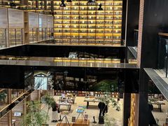 -半山书局(新世纪商城店)
