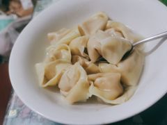 刀鱼馄饨-老半斋(福州路店)