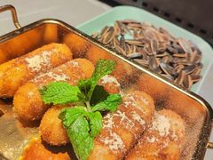 -令狐冲·炭烤活鱼(宝龙店)