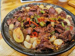 -老东镇啤酒屋海鲜加工·蒸汽海鲜·海鲜烧烤(台东店)