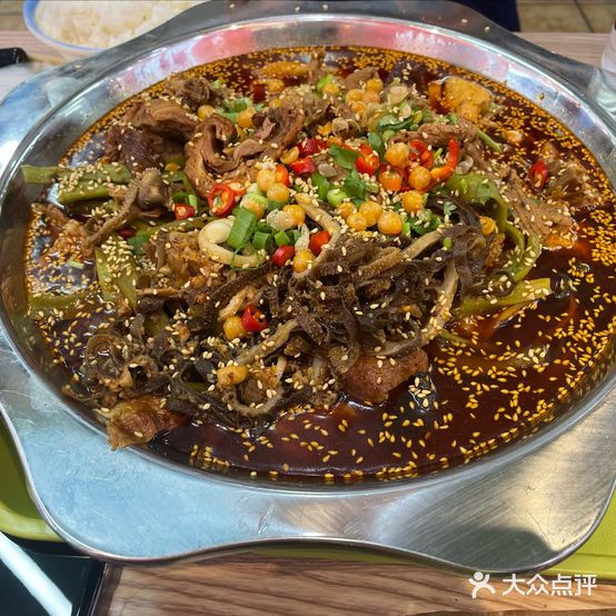 这是一家冒烤鸭(大学店)