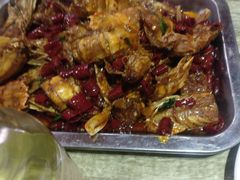 -喝丢一只鞋辣炒海鲜小烧烤(三八广场店)