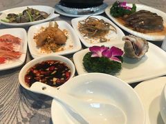 -快乐海鲜酒楼(滇池路店)