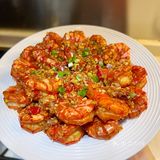 香辣蒜蓉油焖大虾，朋友吃了，让我去小区门口摆摊 [加油]