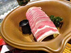 -老牌坊云南鱼豆花火锅(爱建店)