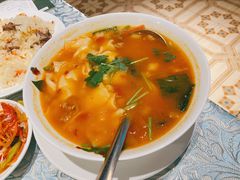 新疆汤面片-巴扎美食·新疆菜·西域歌舞表演餐厅(新疆大厦店)