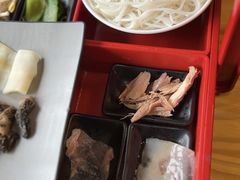 -勺子米线·云南传统小吃市集(四方街店)