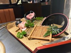 -铭牛烧肉·和牛海鲜自助(高新月牙湖店)