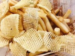 -FAIRYLAND龙族星球主题餐厅(凯丹广场店)