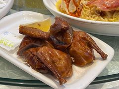 红烧乳鸽-海鲜佬酒家(三乡店)