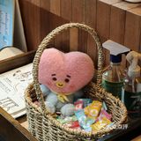 帐篷里面吃面条