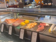 -广州万富希尔顿酒店·感趣自助餐厅·金秋蟹宴生蚝海鲜刺身