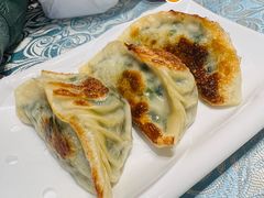 韭菜煎饺-巴扎美食·新疆菜·西域歌舞表演餐厅(新疆大厦店)