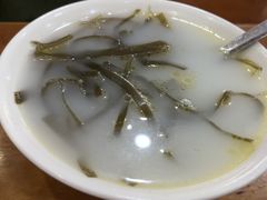 -胡成记口蘑龙眼包子(盐道街店)