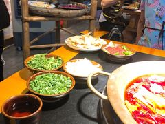 -王婆乔鲜鱼自助火锅(蜀汉路店)