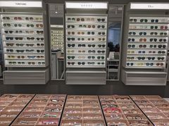 -目艮眼镜SHOWROOM(品牌集合店)