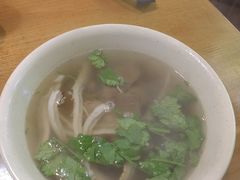 -锅贴王小吃(南大街店)