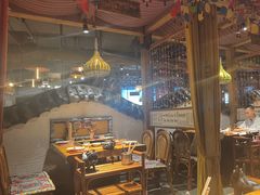 -老牌坊云南鱼豆花火锅(爱建店)