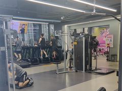 -超鹿运动(五四路恒力城店)