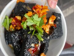 -黑色经典臭豆腐·湖南特产(步行街店)