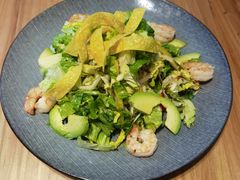 鲜虾牛油果沙拉-Moka Bros 摩卡站(西单大悦城店)