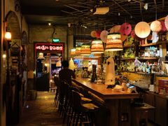 -城墙外BAR