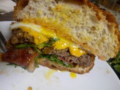 -HIGH FIVE哈福手工汉堡(桂林路店)