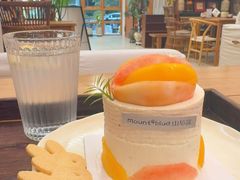 -山与蓝·轻糖鲜果蛋糕(勒泰店)