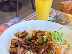 -鼓楼吃面·肉啃肉(南锣鼓巷店)