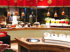自助取餐区-咖啡苑自助餐厅·中国大饭店