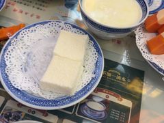 -广信牛奶甜品世家(台东店)